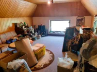 großes Wohn-oder Schlafzimmer im OG