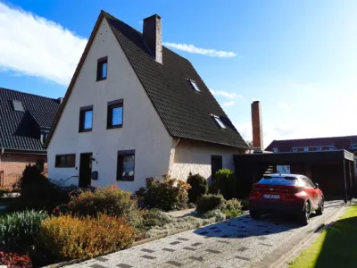 Solide gebautes Einfamilienhaus sucht handwerklich begabte Familie!, 26954 Nordenham, Einfamilienhaus