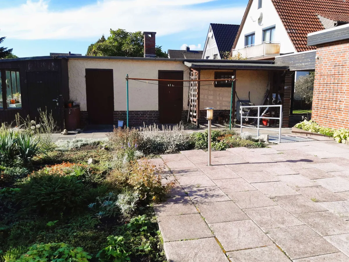 Nebengebäude mit viel Platz für Hobbies