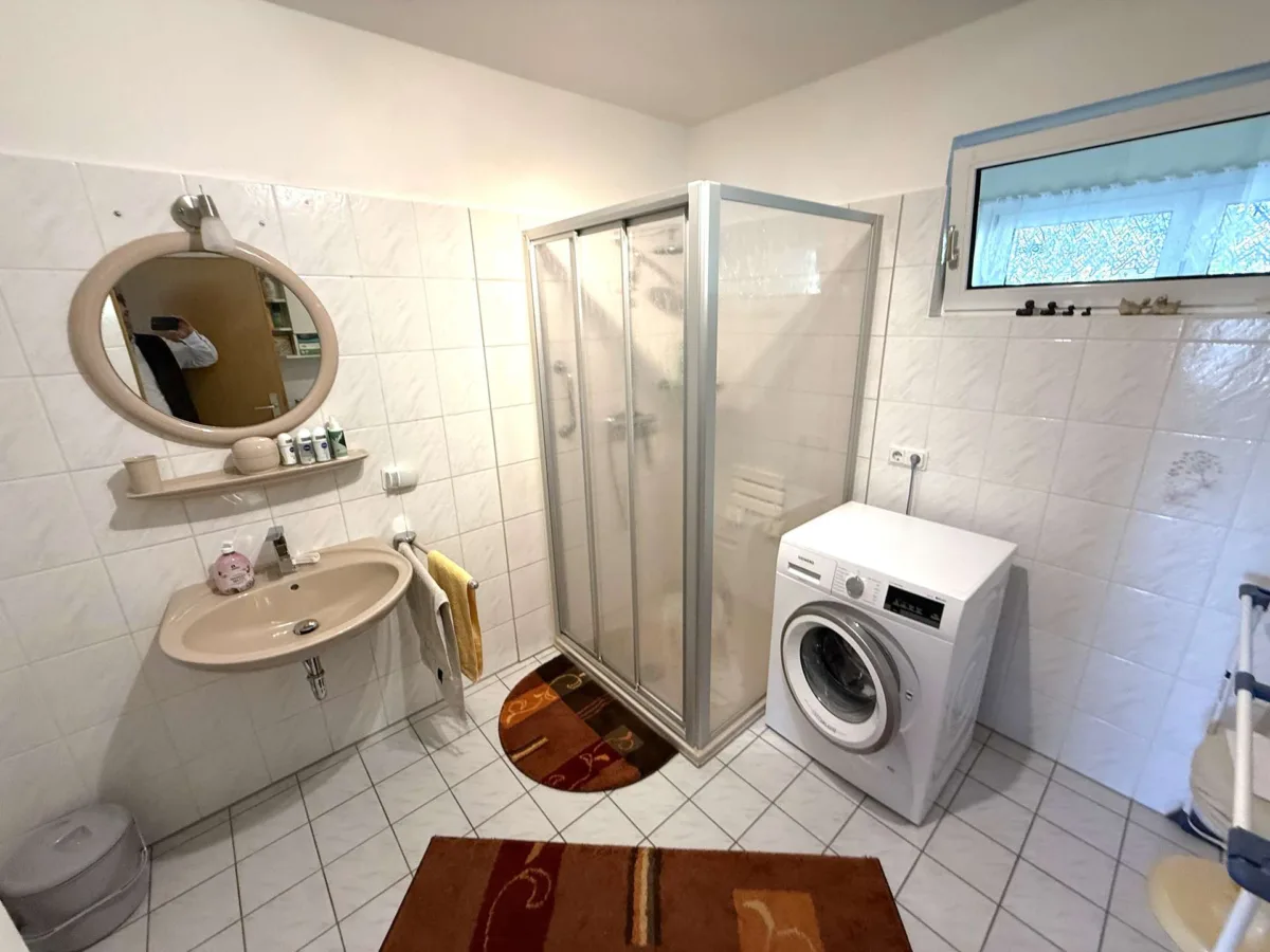 Bad mit Dusche